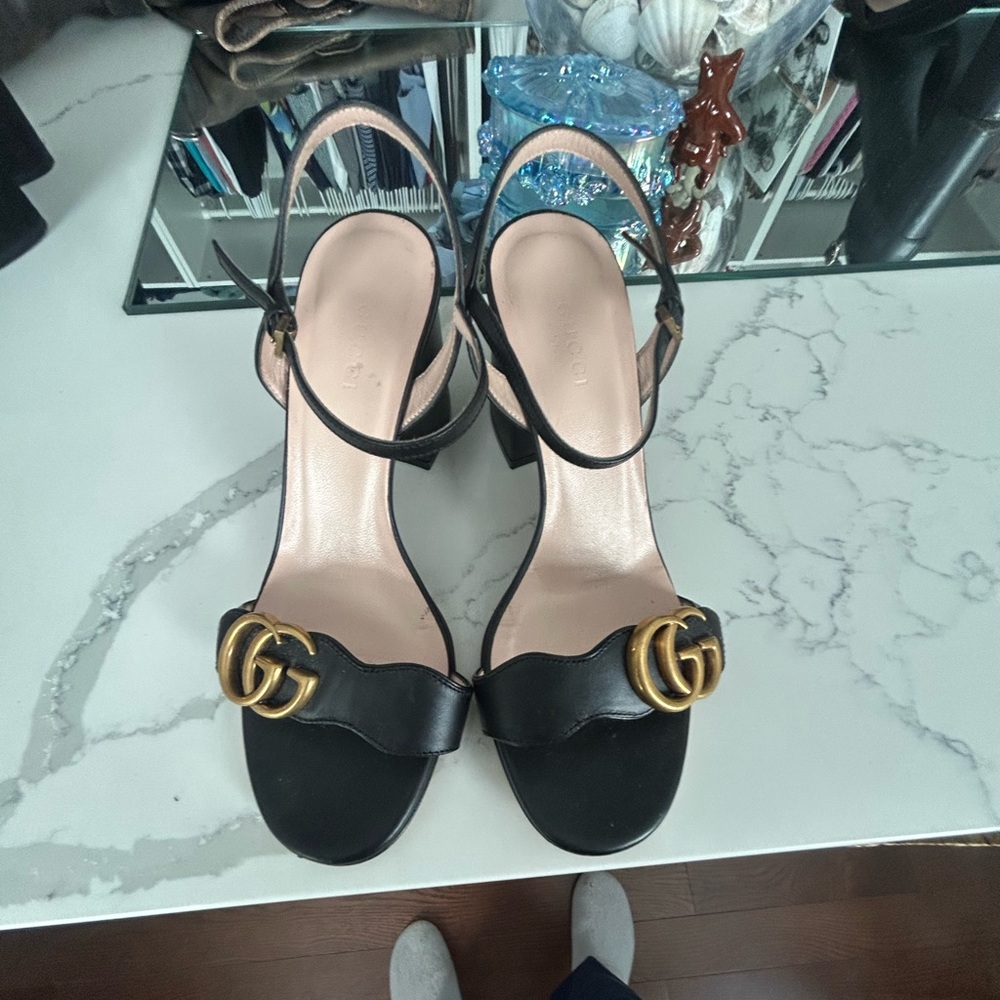 Gucci authentic Marmont Leather GG Block-Heel Sandals size 36/6